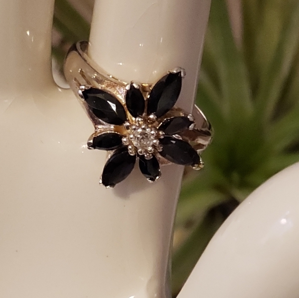 VINTAGE 925 SILVER SAPPHIRE RING